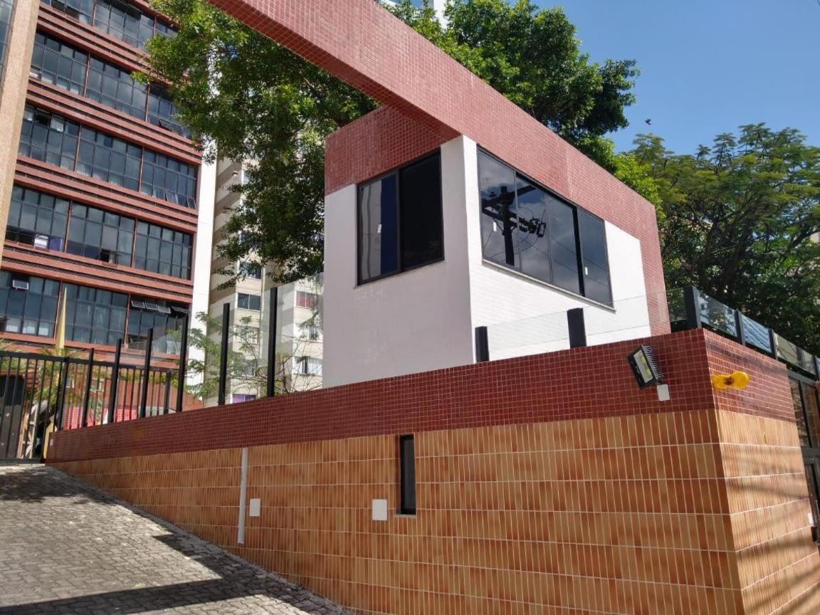 Appartamento Flat Luxo Bem Localizado No Bairro Da Barra Salvador Esterno foto