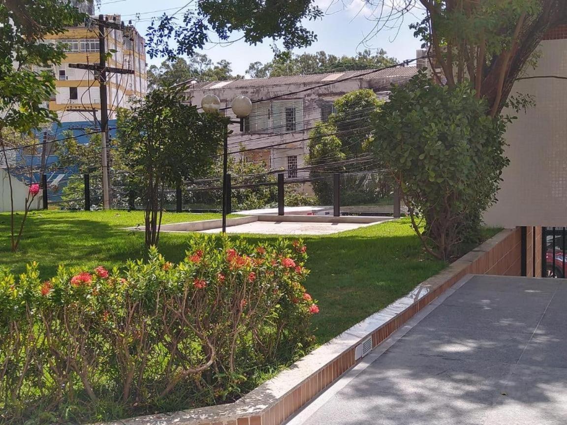Appartamento Flat Luxo Bem Localizado No Bairro Da Barra Salvador Esterno foto